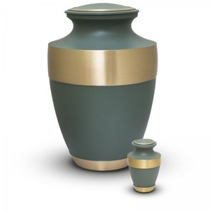 American Style Large Metal Urn with Silver Custom Funeral Cremation <b>Keepsake</b> Hand Carved Brass Heart for Memorial of Pets Humans - Product Image 4