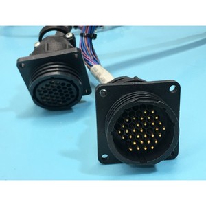 AMAT 0020-76450 BRACKET TOP MTG SHORT MANIFOLD FAC - Equipo y piezas de semiconductores de confianza globales de la marca Legacy - Product Image 3