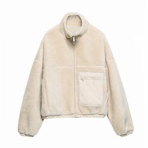 Abrigo de invierno grueso para mujer, color crema, de piel sintética, con cremallera, cuello alto, hombros caídos, bolsillos con parche. - Product Image 1
