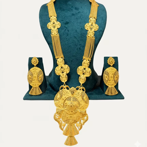 MOLL JEWELLERS - Juego de Collar con Colgante de Filigrana Floral con Circonitas y Oro de 24k, Certificado por Terceros - Product Image 1