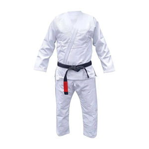 Kimono de Jiu-Jitsu Professionnel Noir Haut de Gamme, Uniformes BJJ Personnalisés, 100% Coton Léger et Respirant, Qualité Supérieure - Product Image 1
