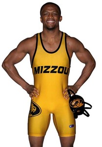 Combinaison de lutte unisexe sans manches jaune à impression par sublimation, ajustée et compressive, en polyester, pour le sport - Product Image 1