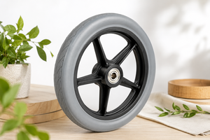 Ensemble de roues de remplacement Nova de 8 pouces en TPR, amortissantes, avec frein manuel, pour la réparation et l'entretien des déambulateurs - Product Image 1