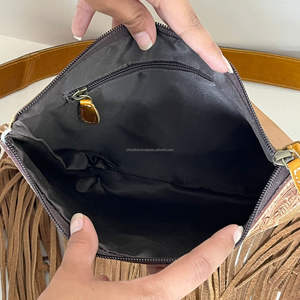 Nouveau concepteur tendance grande capacité en cuir usiné à la main frange sac à bandoulière en peau de vache fermeture éclair épaule sac à main sacs à main pour femmes - Product Image 6