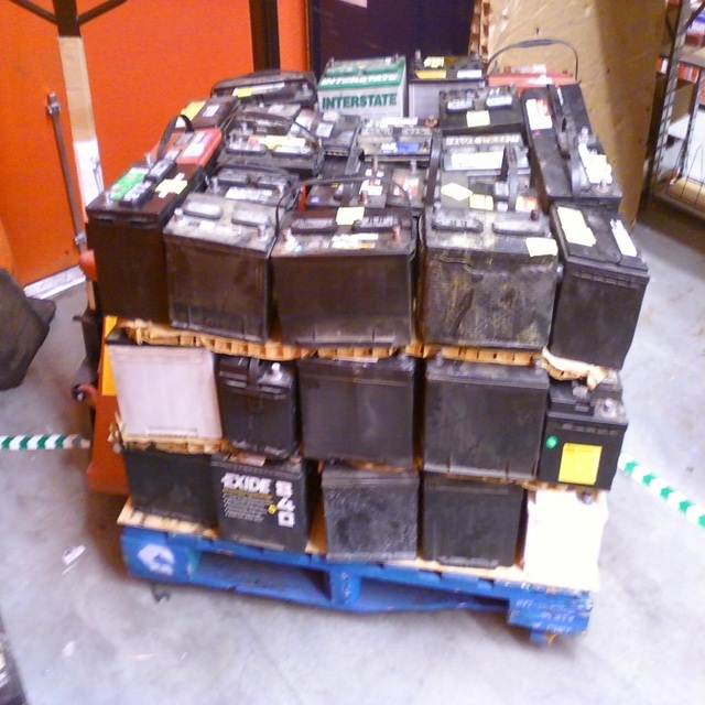 High-quality Grade Car Battery Scrap Lead Acid OEM Wholesale Bulk Supplier Factory Direct Export Recycling Pb Content 1% Origin