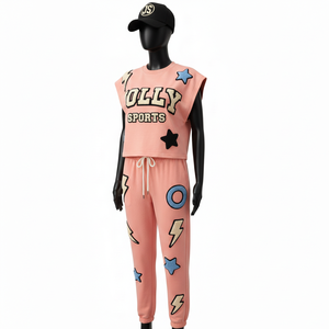 Ensemble deux pièces décontracté sans manches pour femme en tissu coton-polyester premium 240 GSM, couleur pêche, avec logo brodé - Product Image 4