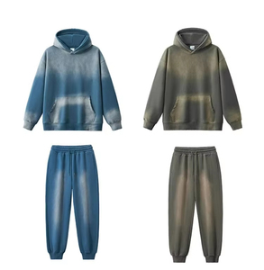 Ensemble de survêtement unisexe à capuche teint par immersion, couleur personnalisée, en coton, coupe décontractée ample, longueur intégrale avec poches latérales et cordon de serrage - Product Image 2