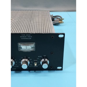 Contrôleur de soupape d'échappement MKS 252A-1-VPO Type 252A - Équipement et pièces semi-conductrices d'occasion fiables à l'échelle mondiale - Product Image 5