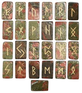 Ensemble de 25 Pierres Runices Naturelles d'Unakite Gravées Futhark, Gemmes Polies pour Reiki, Divination Religieuse, Collection, Vente en Gros - Product Image 1