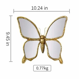 Miroir mural au design élégant en forme de papillon, adapté à la décoration de la chambre à coucher, du salon, du couloir, ajoute une touche unique et artistique à n'importe quelle pièce. - Product Image 3