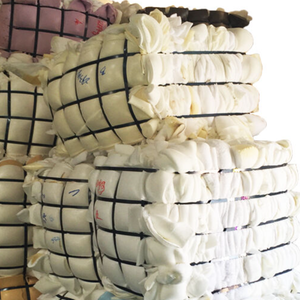 Déchets de mousse PU sèche et propre, compressés, de qualité moulage, pour le recyclage industriel - Product Image 2