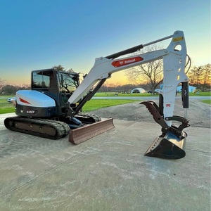 Excavadora de cadenas Bobcat E60: Con fiabilidad líder en la industria, eficiencia de combustible y motor de 120 kW. ¡Envío inmediato! - Product Image 5
