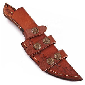 Couteau de chasse en acier Damas à lame fixe avec manche en bois personnalisé, couteau à dépecer avec étui en cuir - Product Image 6