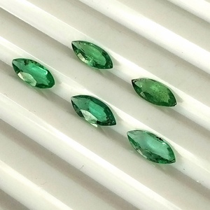 Lot de pierres précieuses d'émeraude naturelle du Zambie, 1,80 carat, taille calibrée 8x3,5 mm, coupe marquise, facettées, translucides, pierres lâches, 5 pièces - Product Image 1