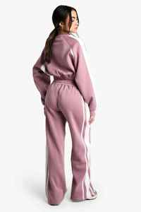 Conjunto Deportivo Personalizado para Mujer, Pantalón Ancho Corto Color Rosa Polvoriento, Sudadera con Capucha Transpirable y Pantalones Deportivos, Ropa Deportiva para Gimnasio - Product Image 2