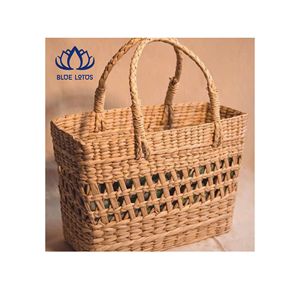 Sac en rotin artisanal haut de gamme DISPONIBLE |   Sac fourre-tout en panier tissé naturel et durable - Product Image 1