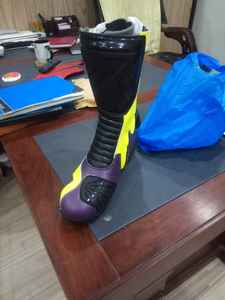 Botas de Motociclismo de Cuero de Diseño Único y Moderno Hechas a Medida para Hombre, Forro de Malla de Primera Calidad, Servicio OEM, Estilo Ciclismo - Product Image 2