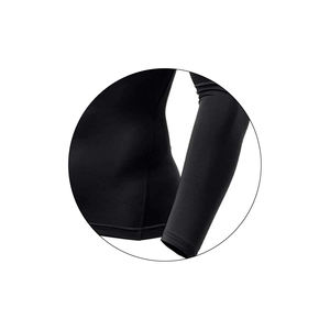 Vente en gros : Rashguard pour hommes, dernier style, très demandé, en matière durable et infroissable, entièrement personnalisable - Product Image 5