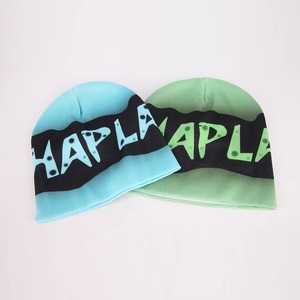 Gorro de Invierno Personalizado con Logotipo, Gorro Unisex con Forro de Satén, 100% Acrílico, con Puño Jacquard - Product Image 3