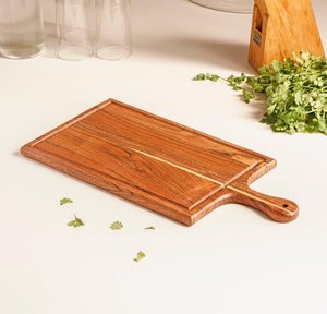 Planche à découper en bois artisanale rectangulaire avec poignée, grand motif découpé pour la préparation culinaire - Product Image 4