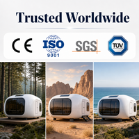 Maison capsule spatiale préfabriquée moderne de luxe, villa futuriste extensible pour les éco-resorts et le glamping