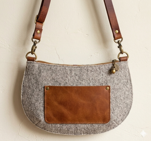 Bolso Bandolera Ecológico Hecho a Mano con Diseño Floral y Marco Exterior de Fieltro, Ligero, Moderno y Duradero - Product Image 2