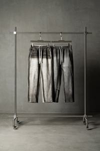 Pantalon de survêtement homme surdimensionné et ample, coupe large, personnalisé, délavé à l'acide, 380 g/m², uni - Product Image 5