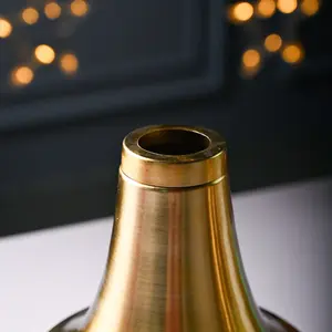 Jarrón de Flores de Hierro Dorado Mate, Estilo Costero, Hecho a Mano, Ecológico, para Interiores Residenciales de Primera Calidad - Product Image 3