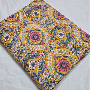 ผ้าควิลท์ทอเนื้อผ้าฝ้ายแท้ 100% น้ำหนักปานกลาง ยี่ห้อ Boh Creation ลายพิมพ์บล็อกด้วยมือ สไตล์โบฮีเมียน เป็นมิตรกับสิ่งแวดล้อม แห้งเร็ว - Product Image 3