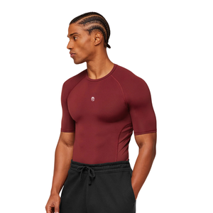 T-shirt de compression ajusté rouge pour homme – Vêtement de sport, d'entraînement et d'activewear, extensible et respirant - Product Image 3