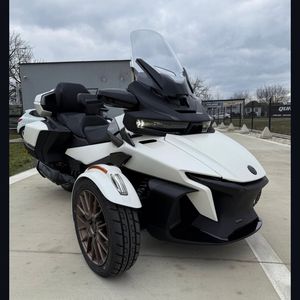 Motocicleta Trike <span class=keywords><strong>Can</strong></span>-<span class=keywords><strong>Am</strong></span> Spyder F3 Sport Roja Original en Venta, Vehículo de Turismo de <span class=keywords><strong>Tres</strong></span> <span class=keywords><strong>Ruedas</strong></span> con Entrega Rápida - Product Image 1