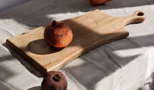 Irregular Wooden Chopping Board With Handle Natural Wood Material Rectangle Shape For <b>Kitchen</b> Use wooden <b>kitchen</b> board - Product Image 4