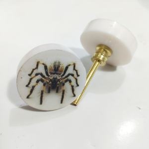 Pomo de puerta negro de resina innovadora de pulpo que transforma cada entrada con un diseño contemporáneo y una funcionalidad atemporal - Product Image 4