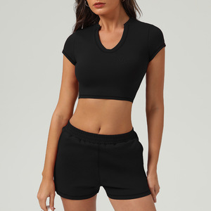 Ensemble de fitness personnalisé avec logo, vêtements de sport pour femmes, vêtements de gym, short de course à manches courtes, ensemble de yoga 2 pièces - Product Image 3