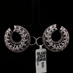 Pendientes de Novia de Diamantes Naturales de Lujo con Acabado Pulido en Oro Blanco de 14 Quilates |   Joyería de compromiso y boda con diamantes Sheetal - Product Image 1