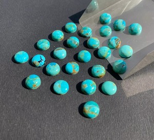 Pierre précieuse en vrac, cabochon rond de 5 mm en turquoise bleue Mohave AAA, prix de gros pour la fabrication de bijoux, cabochon en turquoise - Product Image 2