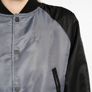 Chaqueta Varsity Corta para Mujer, Hecha 100% con Lana, Diseño Personalizado Impreso 2026, Servicio OEM - Product Image 5