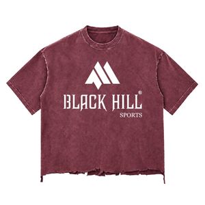 เสื้อยืดครอปสีเบอร์กันดี แขนสั้น คอกลม ชายเสื้อแบบดิบ สไตล์ลำลอง สตรีทแวร์  พร้อมโลโก้ Black Hill Sports ดีไซน์ทันสมัย - Product Image 1