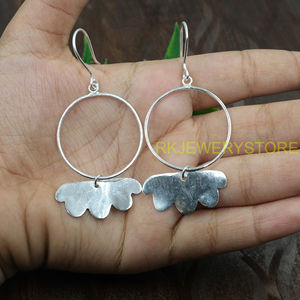 Pendientes Colgantes Minimalistas de Plata de Ley 925 con Forma de Concha de Vieira, Hechos a Mano, Joyería de Moda para Mujer, Pendientes Ligeros - Product Image 3