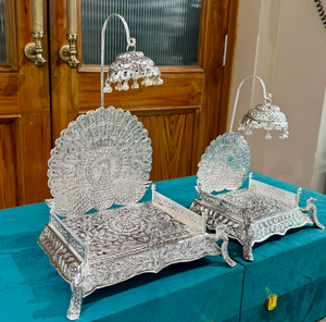 Dhatukala Singhasan de Latón Plateado con Grabado Rectangular, Decoración Tradicional para Bodas, Desmontable para Interiores del Hogar - Product Image 2