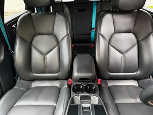 Porsche Macan SUV 2022 à prix réduit, prêt à être expédié dans le monde entier - Product Image 4