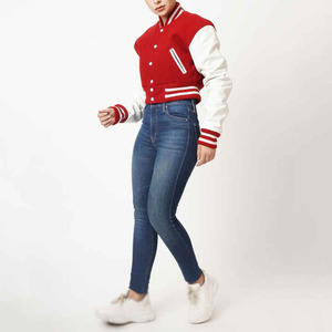 Chaqueta Varsity Roja y Blanca con Cuello Camisero, Cierre de Botones, Corte Regular, Estilo Casual, para Otoño - Product Image 3