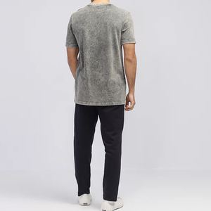 Camiseta de hombre con lavado ácido y logotipo totalmente personalizado en venta, producto de moda, camiseta de hombre con lavado ácido y cuello redondo con MOQ bajo. - Product Image 2
