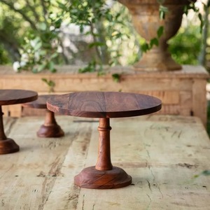 Support à gâteau en bois d'acacia fait main de qualité supérieure, style antique moderne, surface large pour gâteau de mariage à plusieurs étages - Product Image 3