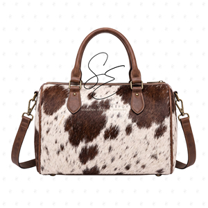 Sac de voyage en cuir de vachette occidental avec broderies florales sculptées à la main, clous turquoise et bandoulière – Sac à main Rodeo Speedy - Product Image 2