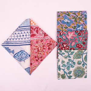 Foulard carré en coton dessiné à la main, bandana, couvre-visage et cou, motif ethnique, doux pour la peau, idéal printemps-été - Product Image 3