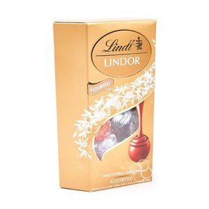 Chocolate con Menta Lindt Lindor de la Mejor Calidad, Caja de 200g, Trufas Suizas de Lujo, Sabor Refrescante a Menta, Suministro al por Mayor - Product Image 5