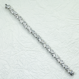 Bracelet chaîne plaqué or blanc 14 carats de haute qualité pour collection de bijoux de mariée et de fiançailles, disponible au meilleur prix - Product Image 5