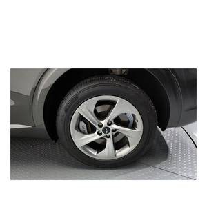 Genesis GV70 2024 2.5T Essence 2WD avec 9 882 km Boîte de vitesses automatique Sièges en cuir Volant à gauche Caméra arrière - Product Image 5