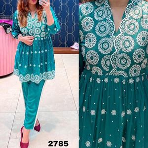 FANCY RAYON BORDADO TRABAJO CONJUNTO DE 2017 DISEÑO TOP BOTTOM SKY - Product Image 1